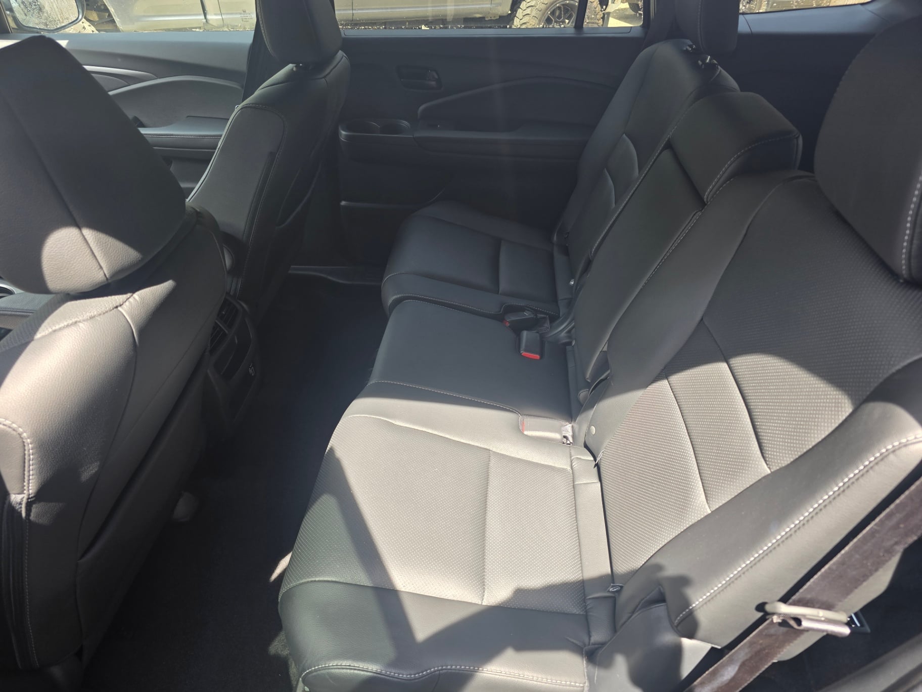 2023 Honda Passport EX-L thumbnail 6